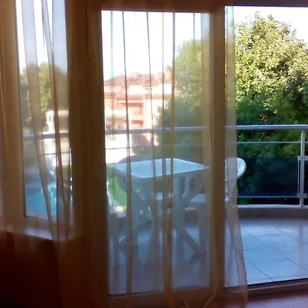 семеен сага Хотел Равда