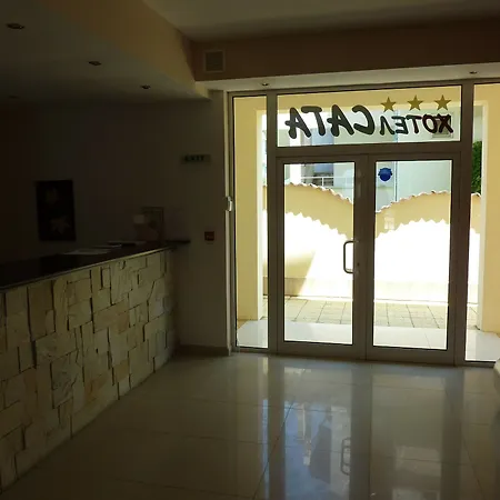 Хотел семеен сага 3*