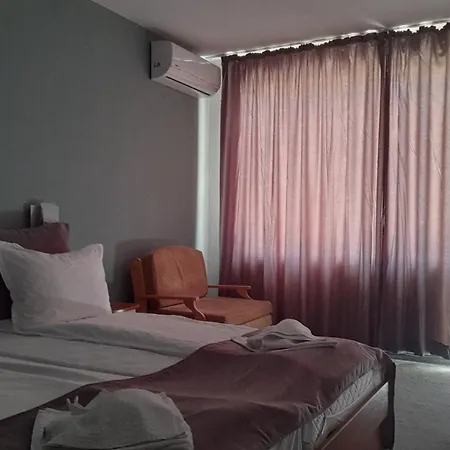 Hotell Family Saga