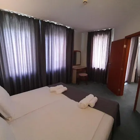 Family Saga Hotel