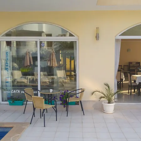 Family Saga Otel Ravda
