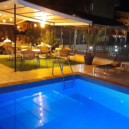 酒店 Family Saga 拉夫达