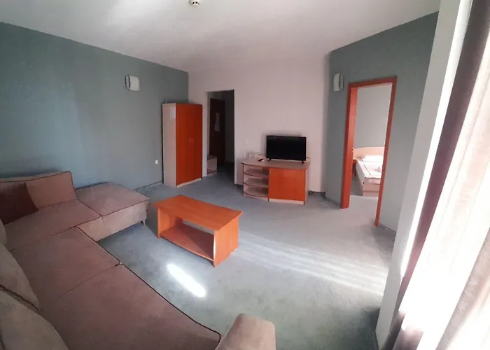 Family Saga Hotel